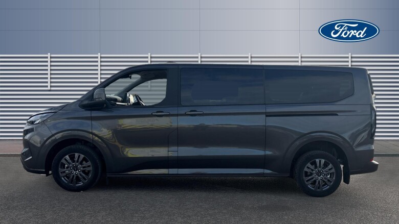 Ford Tourneo Custom 320 L2 Diesel Fwd 2.0 EcoBlue 136ps H1 Titanium 8 seater Auto